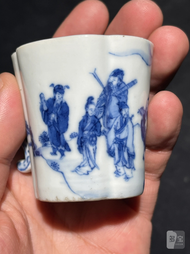 清乾隆 青花八仙人物纹海棠杯 - 图9